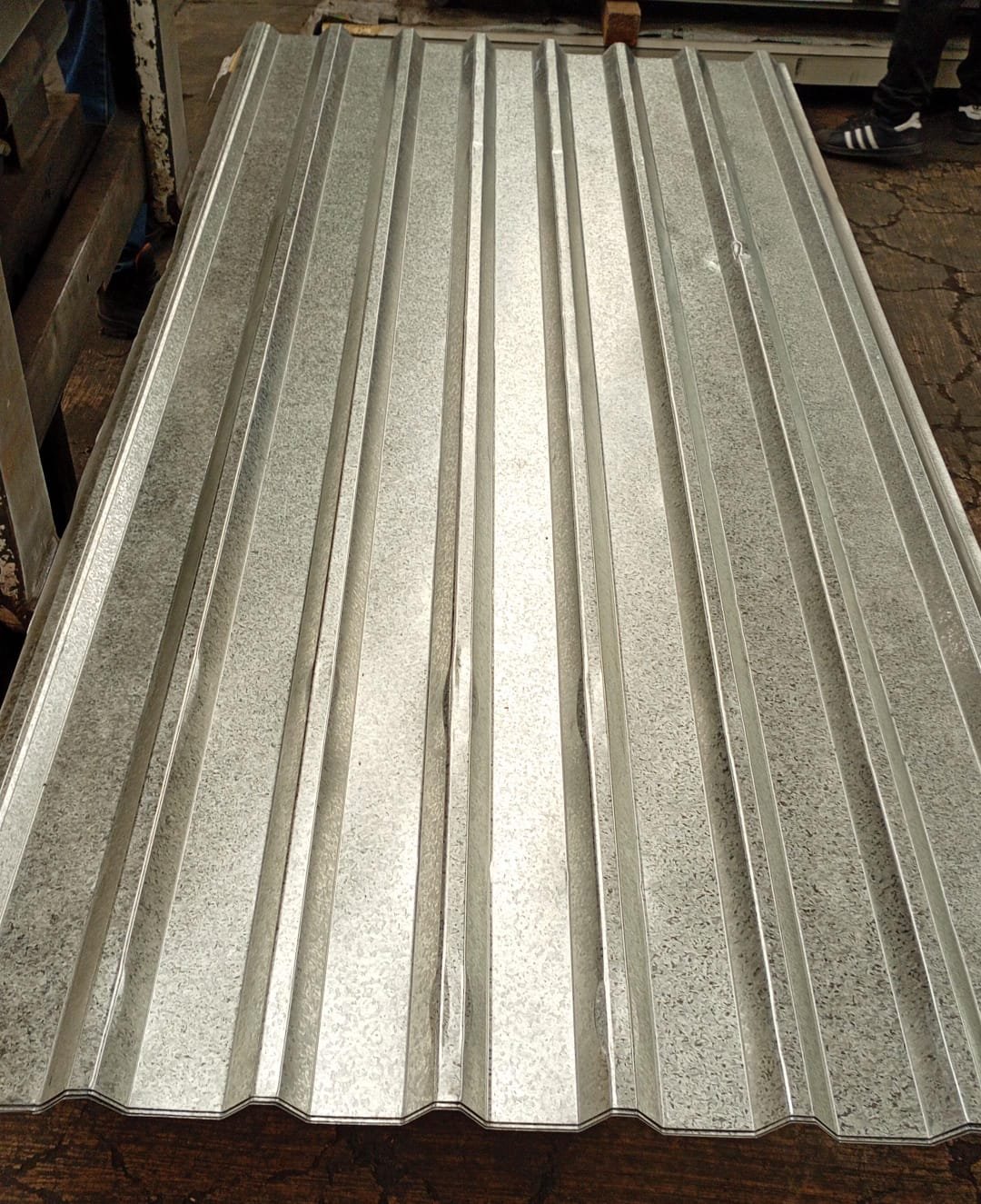 Lámina Acanalada R-101 Galvanizada Calibre 28 a 2.44 mts.