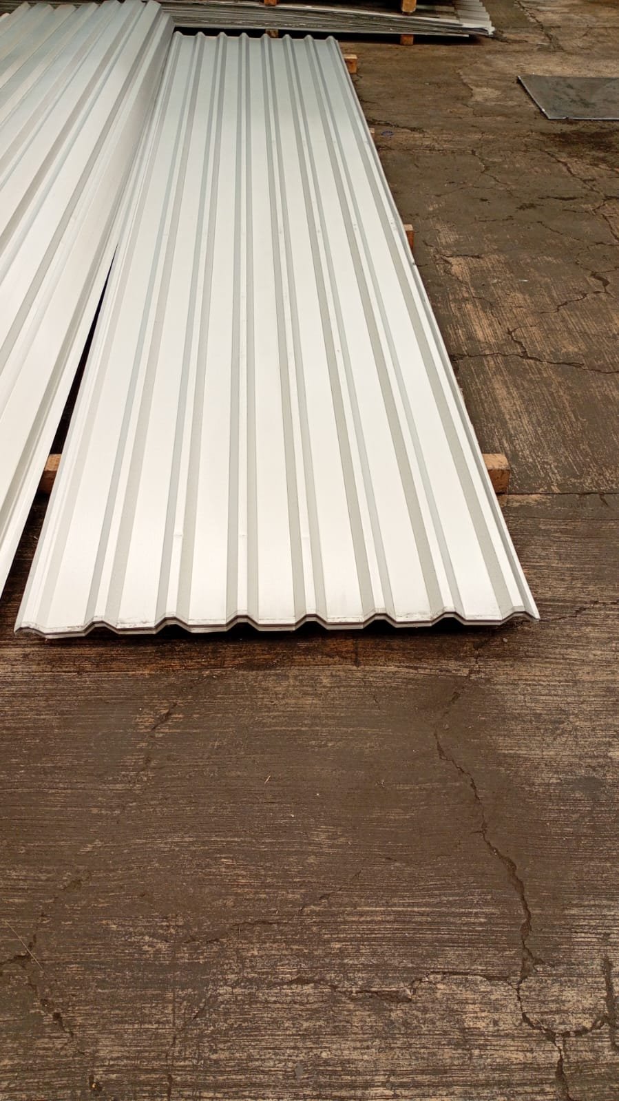 Lámina Acanalada R-101 Zinc Alum Calibre 26 a 5.50 mts.